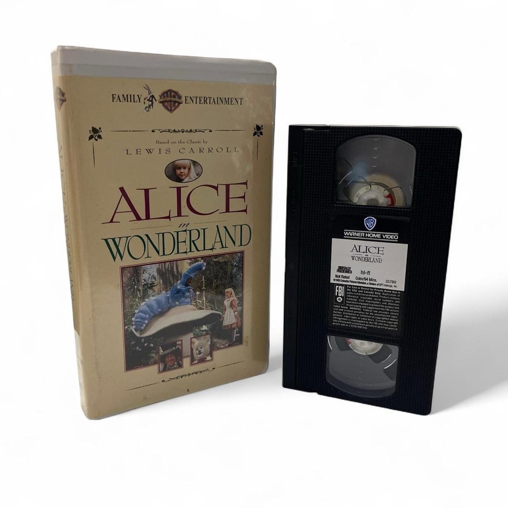 1985 Vintage VHS Nostalgic Retro Alice in Wonderland Family Collectible Movie